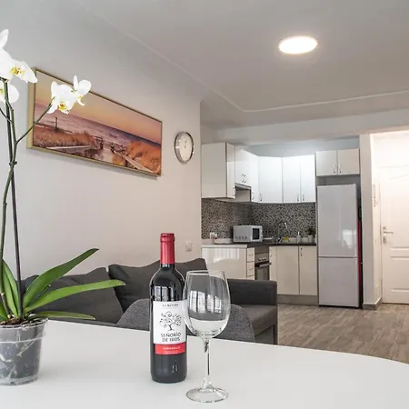 3 Camas En Playa Martiánez! Apartamento *